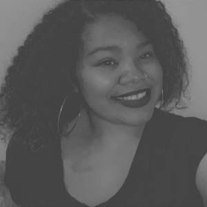 Meet your Posher, Michaela